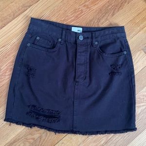 Distressed Black mini skirt by Amuse.